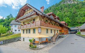 Rooms & Apartments Pr Matjon
